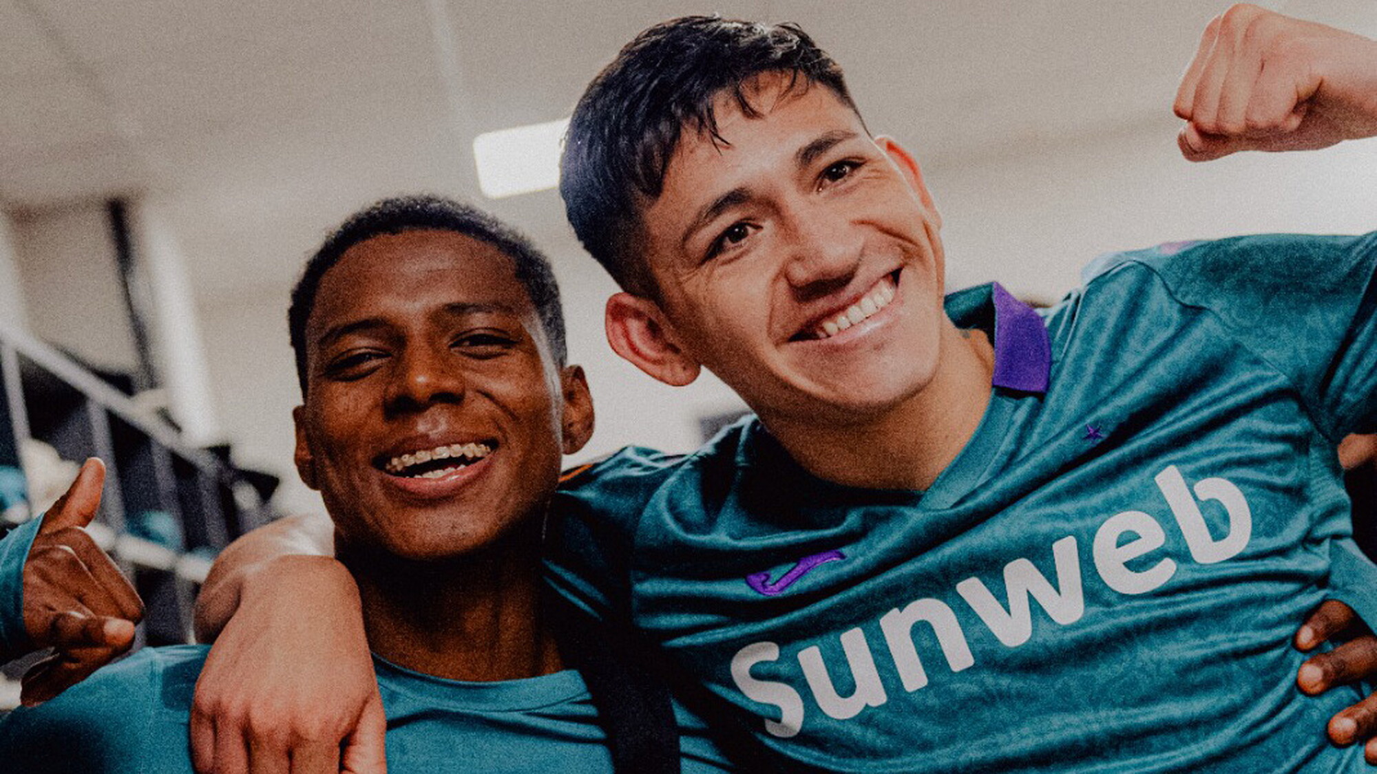 Mauve Rsca Bekijk de 14e aflevering van MAUVE. | RSC Anderlecht