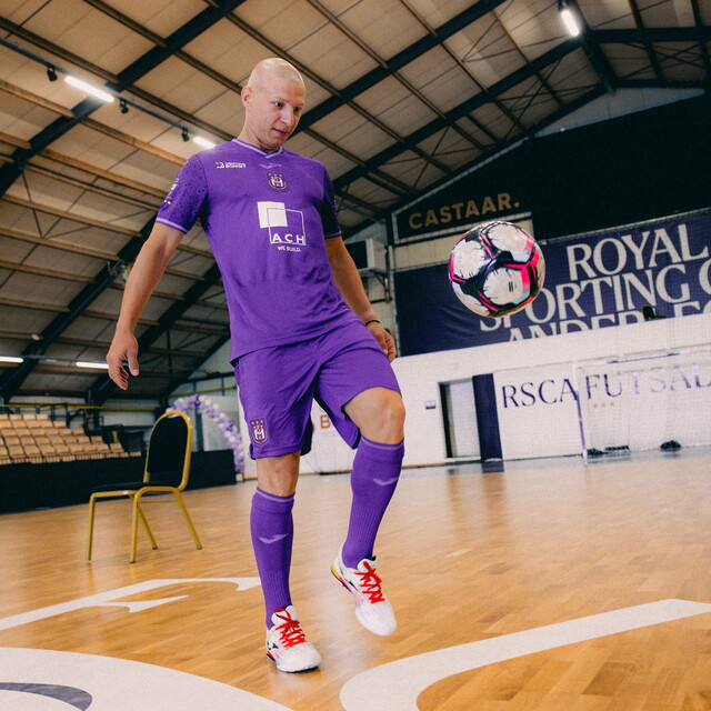 Serbian international Stefan Rakic is a Mauve | RSC Anderlecht