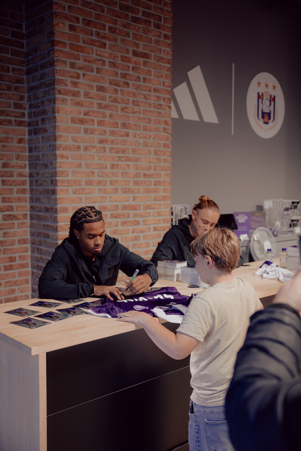 Signing session - Aasgaard & Onia Seke