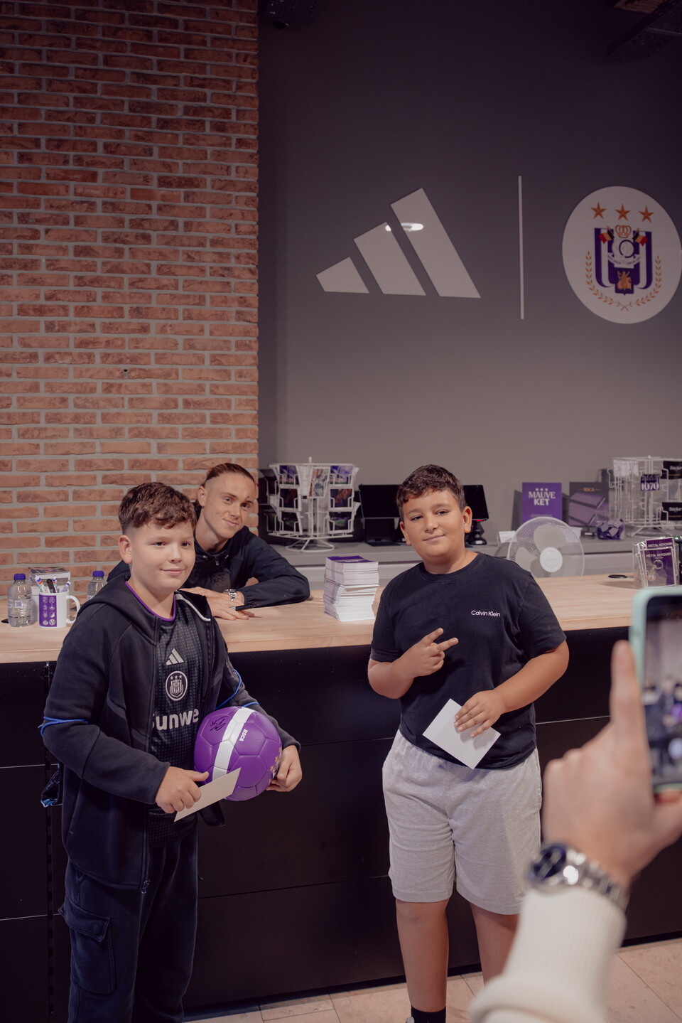 Signing session - Aasgaard & Onia Seke