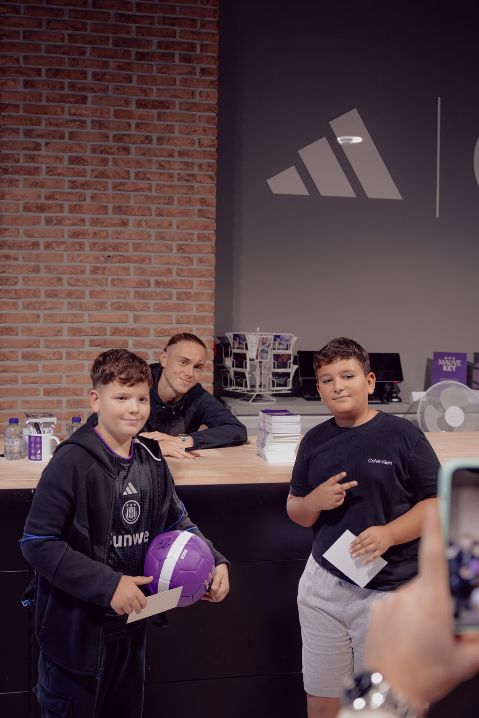 Signing session - Aasgaard & Onia Seke