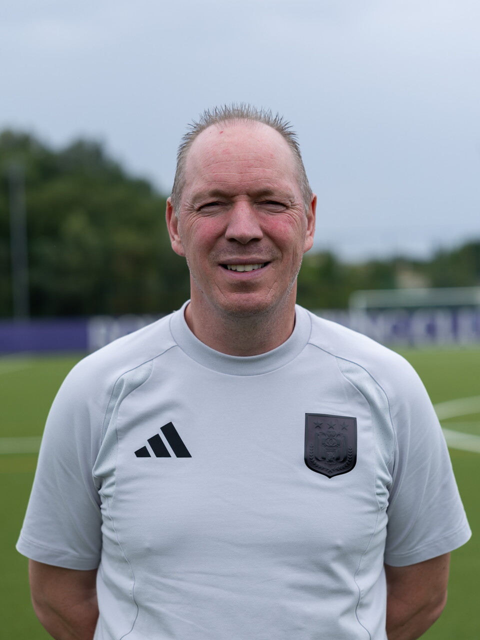 Van Den Broeck