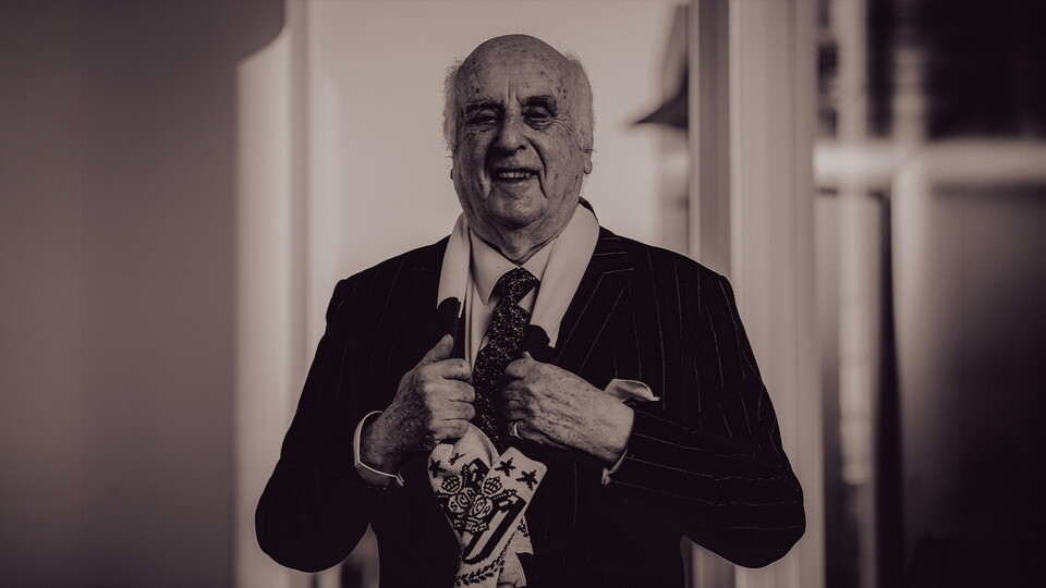 ETIENNE