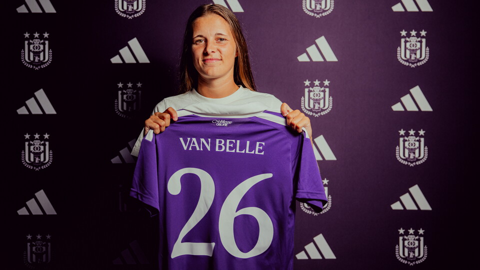 SHARI VAN BELLE