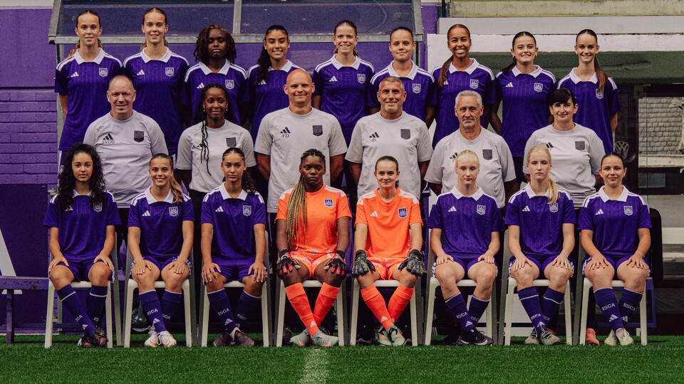 WOMEN U18